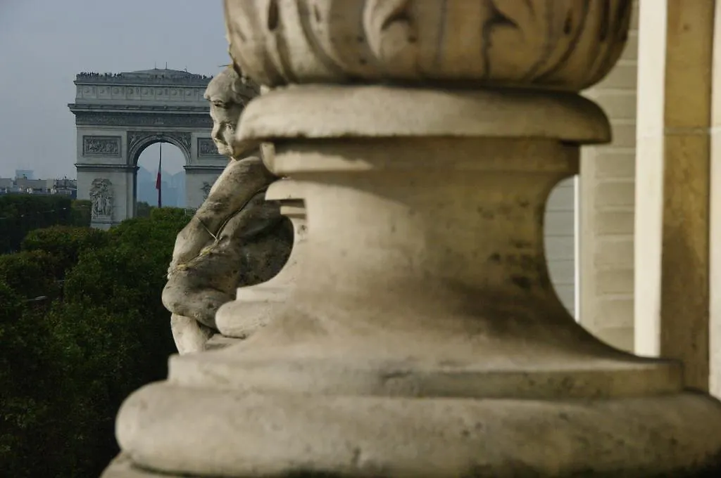 Avenue Des Champs-elysees Daire