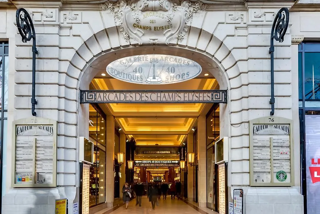 Daire Avenue Des Champs-elysees *