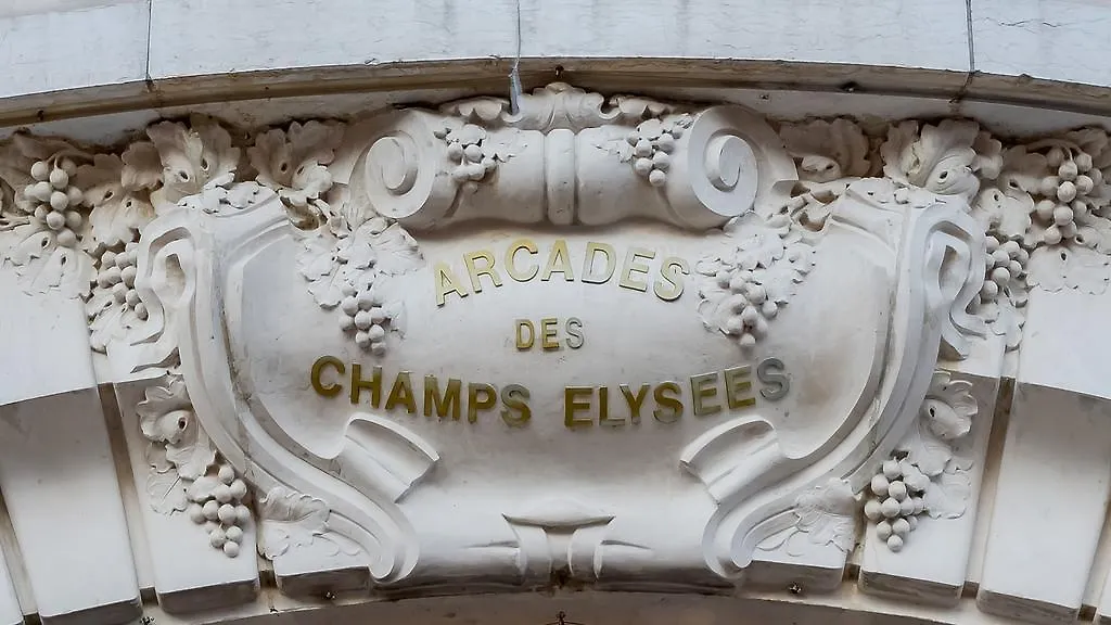 Daire Avenue Des Champs-elysees Paris