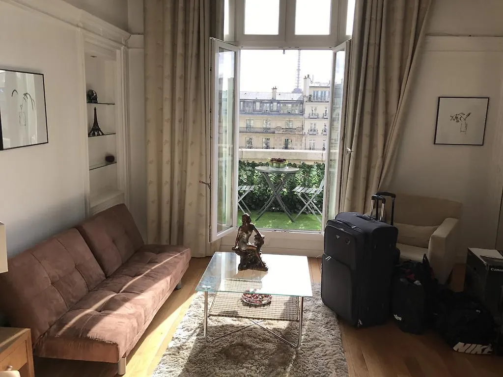 Daire Avenue Des Champs-elysees *